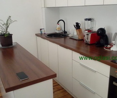 Prodajem stan 90m2, ul. Vlajkoviceva 19, Stari grad