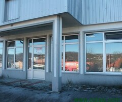 Objekat sa dva poslovna prostora