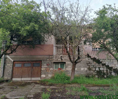 Prodajem 2 kuce na istom placu na Djerdapu kod Golubca Eur 36000