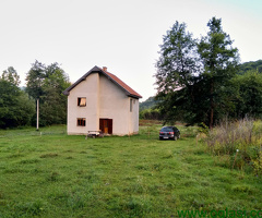 Porodično imanje sa kućom