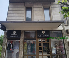 Prodajem kucu sa lokalom u centru Pozege