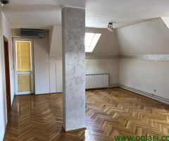 Trosoban stan od 102m2 u Banovcima