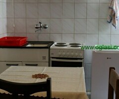Izdajem stan kod bivseg bioskopa Vozdovac