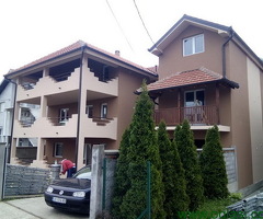 Demit fasada sa nasim ili Vasim materijalom, moja skela