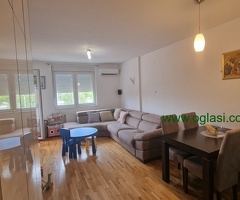 Predivan namešten stan 45m2, Sajam