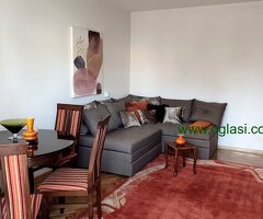 Izdajem dvosoban stan, Novi Beograd, Otona Župančića 50 m2