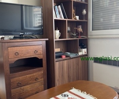 Vlasnik izdaje nameštenu garsonjeru, 30 kvm, na III spratu, Podgorica