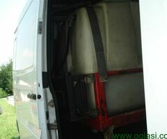 Mercedes Sprinter sa opremom za probijanje kanalizacione mreze